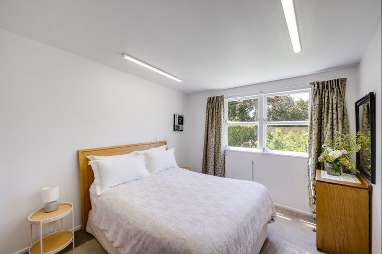 Photo of property in 84 Middle Road, Havelock North, 4130