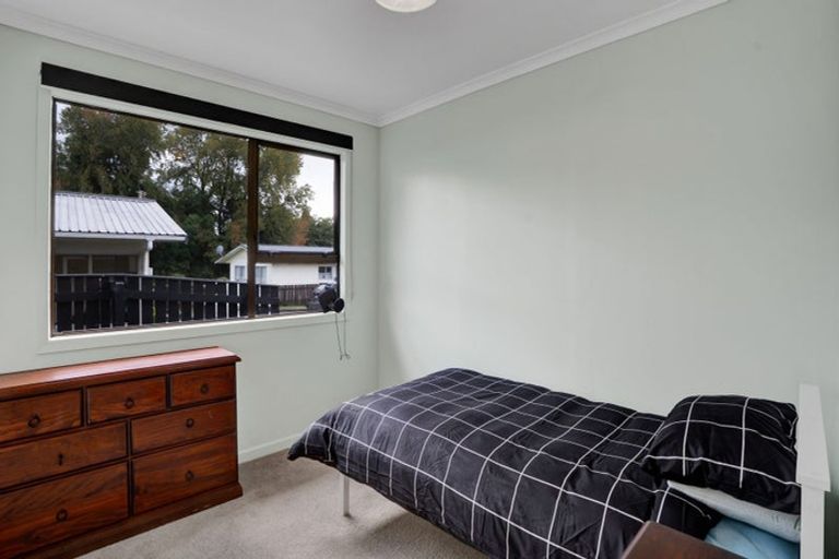 Photo of property in 6c Oswald Place, Stratford, 4332