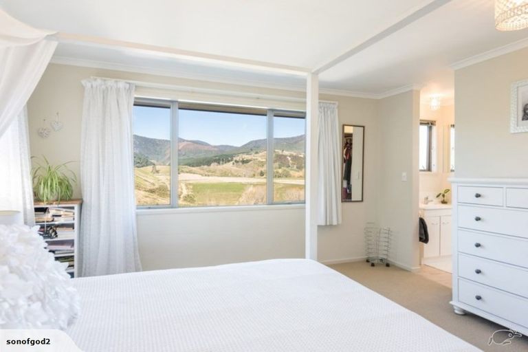 Photo of property in 22 Heemskerck Place, Britannia Heights, Nelson, 7010