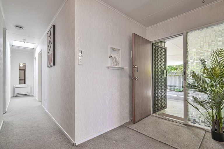 Photo of property in 15 Flaxmere Avenue, Flaxmere, Hastings, 4120