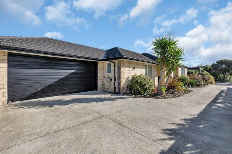 Photo of property in 109 Tamure Place, Ruakaka, 0116