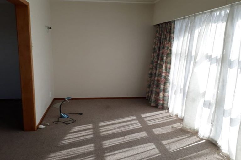 Photo of property in 12 Norfolk Rise, Waiuku, 2123