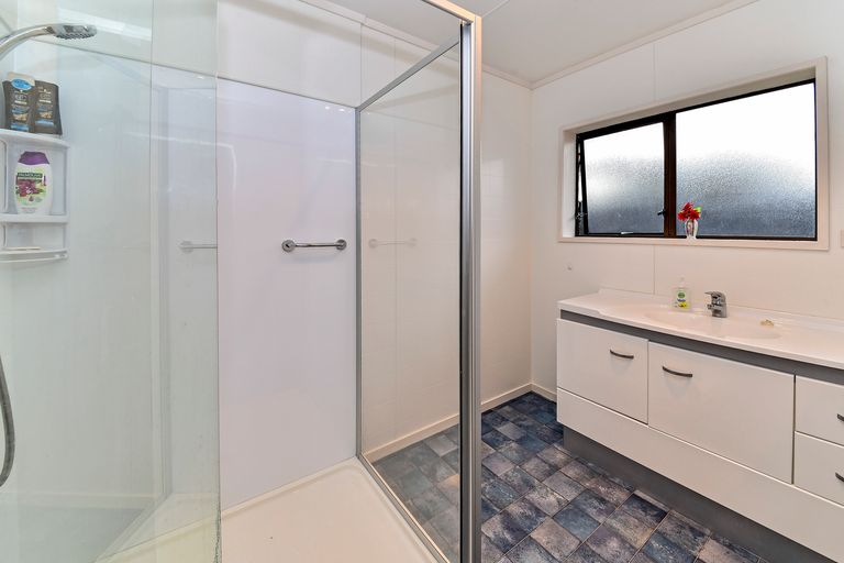 Photo of property in 1/12 Wellington Street, Papakura, 2110