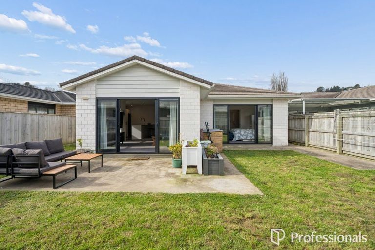 Photo of property in 17 Ford Road, Manor Park, Lower Hutt, 5019