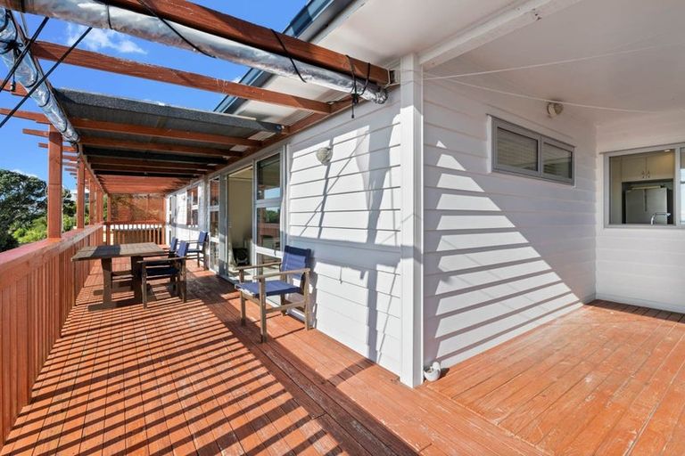 Photo of property in 19 Scott Road, Stanmore Bay, Whangaparaoa, 0932