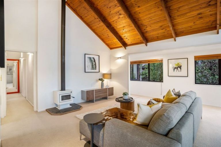 Photo of property in 1/31 Corunna Road, Milford, Auckland, 0620