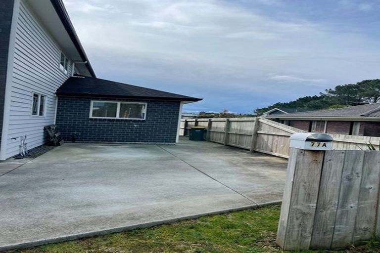 Photo of property in 77 Granville Drive, Massey, Auckland, 0614