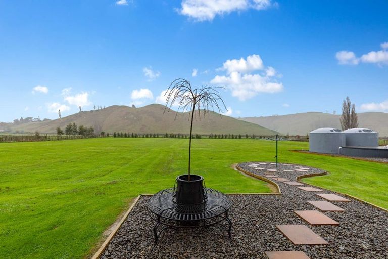 Photo of property in 662 No 3 Line, Okoia, Wanganui, 4582