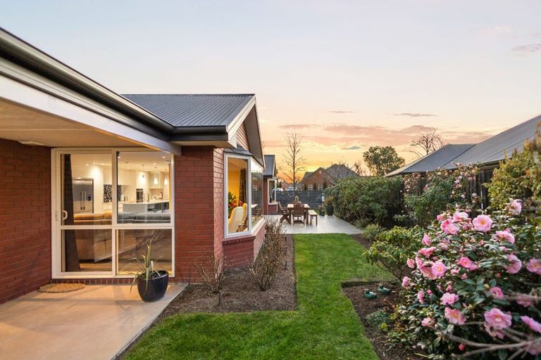 Photo of property in 18 Woodhurst Drive, Casebrook, Christchurch, 8051