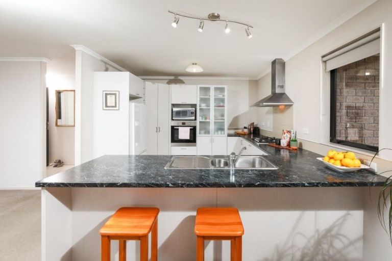 Photo of property in 10 Ruske Place, Grandview Heights, Hamilton, 3200