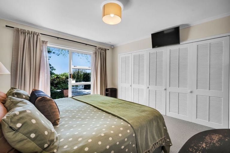 Photo of property in 22 Awanui Street, Merrilands, New Plymouth, 4312