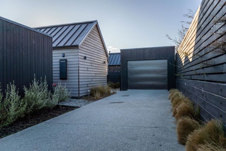 Photo of property in 8 Fife Court, Jacks Point, Queenstown, 9371