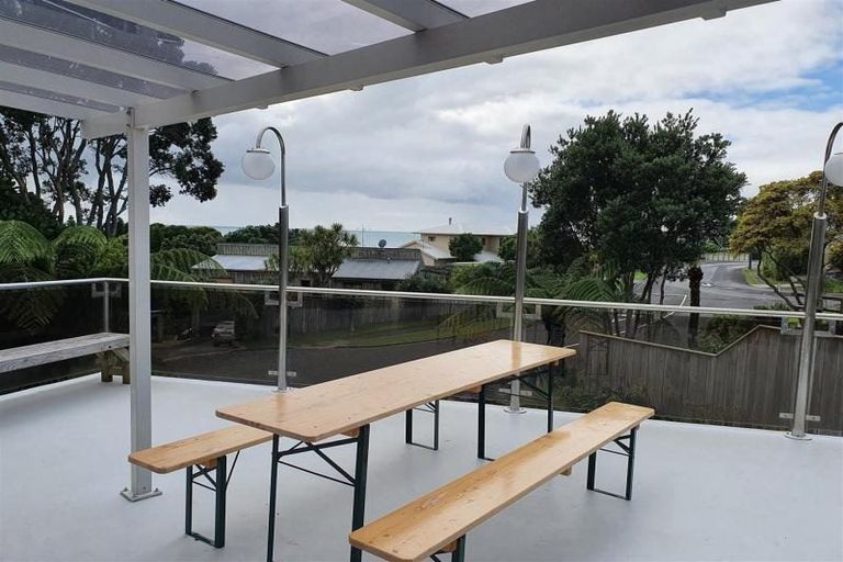 Photo of property in 12 Russell Drive, Oakura, 4314