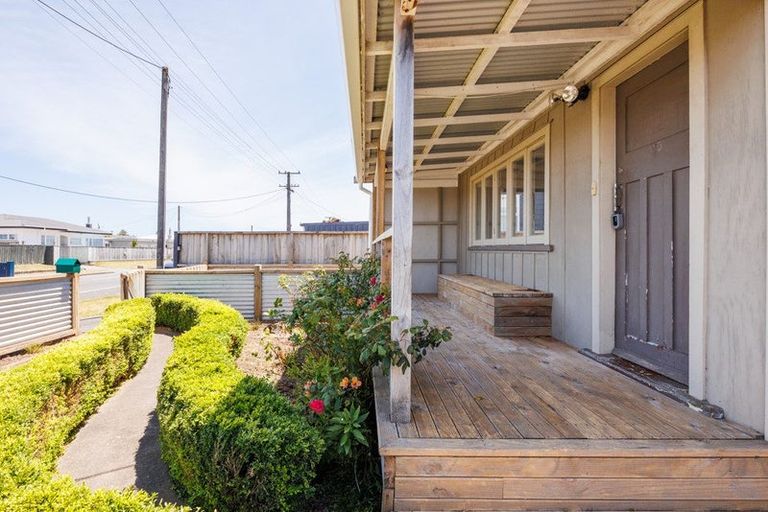 Photo of property in 117 Seabury Avenue, Foxton Beach, Foxton, 4815