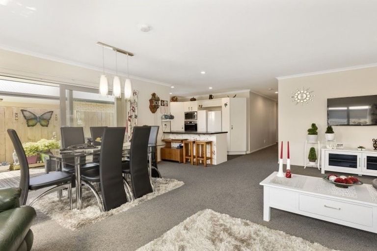 Photo of property in 15 Te Toru Street, Taita, Lower Hutt, 5011