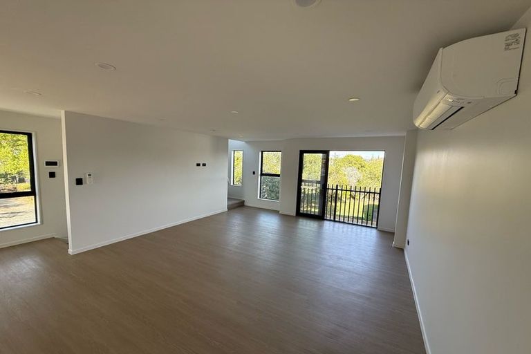 Photo of property in 25a Archmillen Avenue, Pakuranga Heights, Auckland, 2010