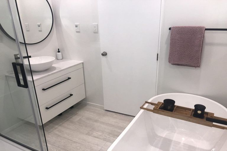 Photo of property in 6 Kokich Crescent, Onerahi, Whangarei, 0110