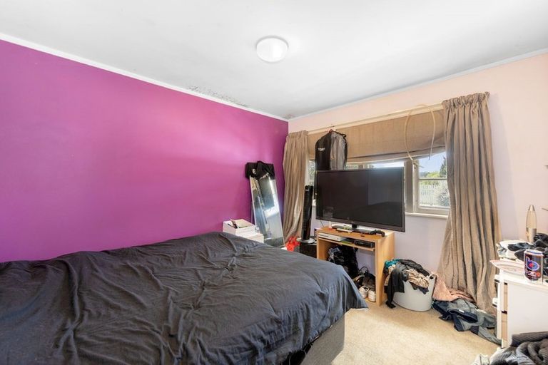 Photo of property in 18 School Road, Riverhead, 0820