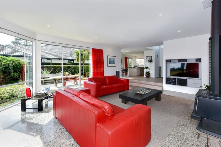 Photo of property in 18 Fishermans Rest, Waimairi Beach, Christchurch, 8083