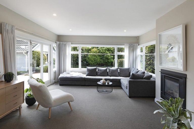 Photo of property in 59 Kotare Street, Fendalton, Christchurch, 8041