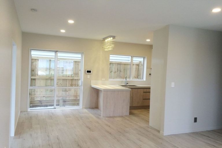 Photo of property in 75 Rosewell Crescent, Flat Bush, Auckland, 2019