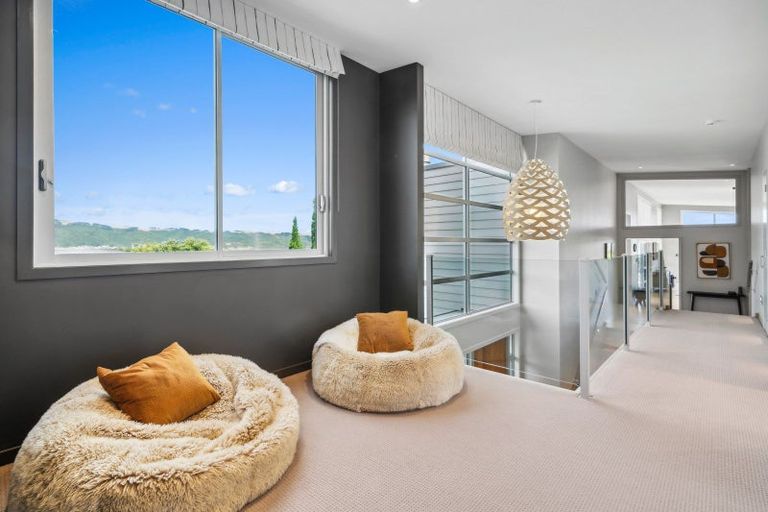 Photo of property in 14 Dornoch Place, Papakowhai, Porirua, 5024