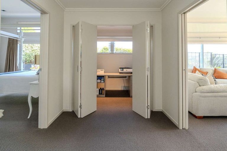 Photo of property in 10 Access Heights, Kerikeri, 0230