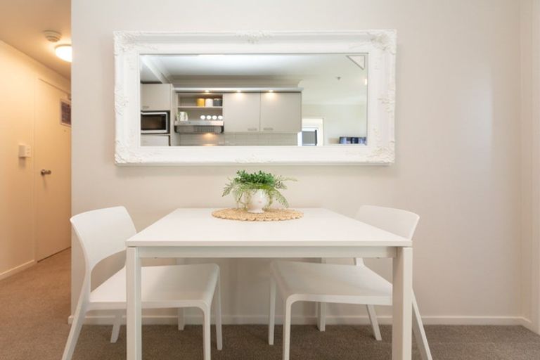 Photo of property in 96 On Symonds Apartments, 402/96 Symonds Street, Grafton, Auckland, 1010