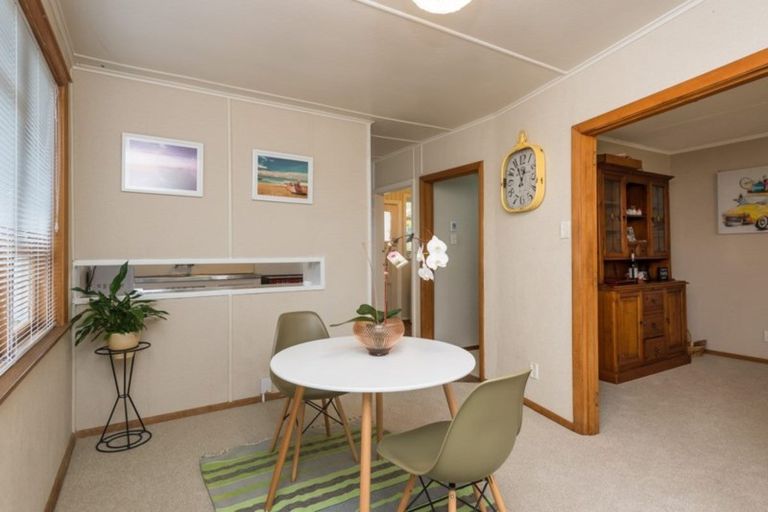 Photo of property in 10 Paddington Street, Northcote, Christchurch, 8052