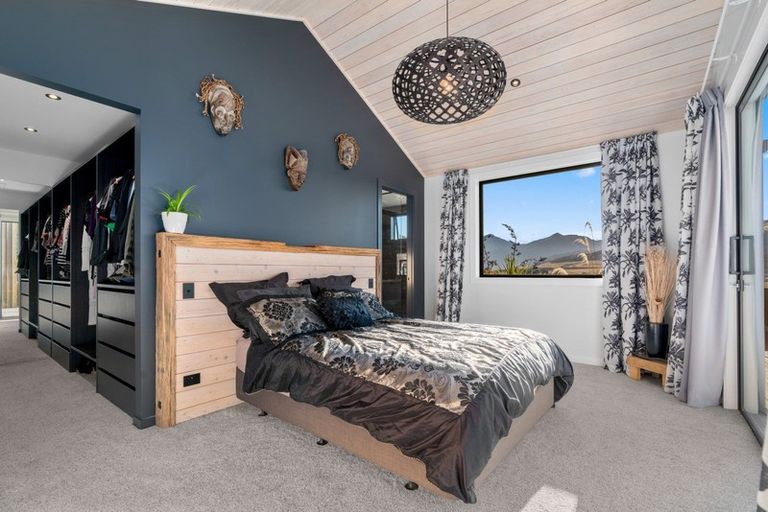 Photo of property in 10 Glenelg Lane, Jacks Point, 9371