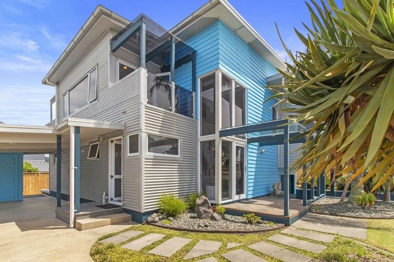 Photo of property in 140 Vista Paku, Pauanui, Hikuai, 3579