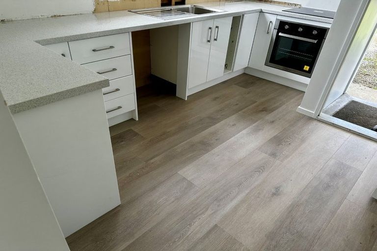 Photo of property in 12 Pinedale Parade, Milson, Palmerston North, 4414