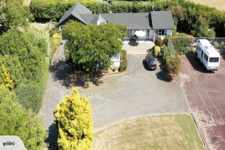 Photo of property in 255 Pharazyn Road, Feilding, 4777