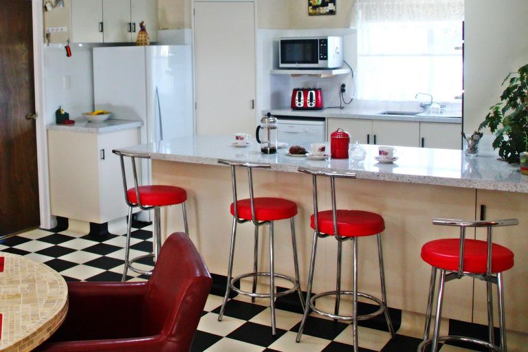 Photo of property in 55 Branch Road, Highlands Park, New Plymouth, 4312