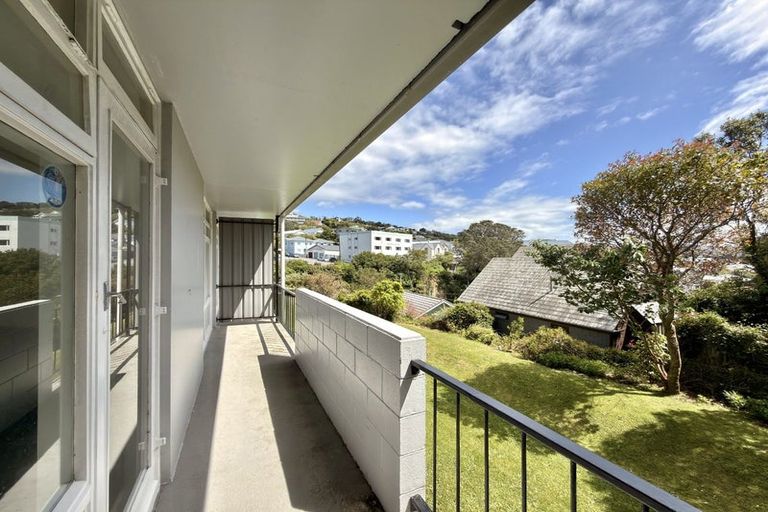 Photo of property in Manston Apartments, 2a/145 Ohiro Road, Brooklyn, Wellington, 6021