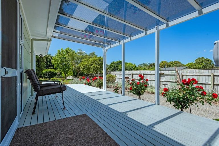 Photo of property in 27 Cambridge Street, Pahiatua, 4910