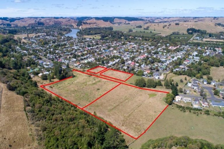 Photo of property in 43 Cumbrae Place, Aramoho, Wanganui, 4500