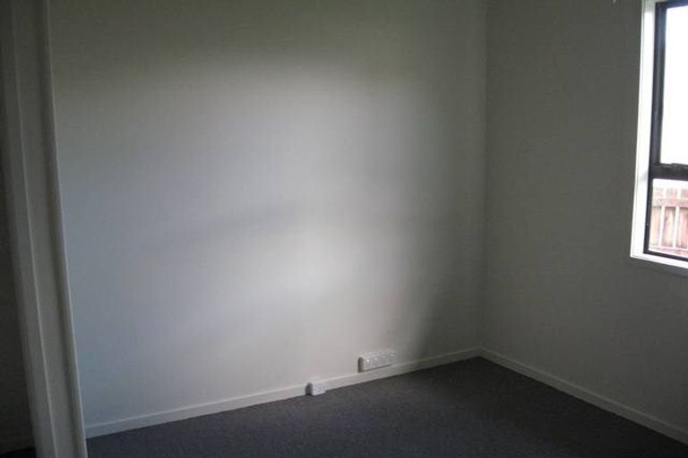 Photo of property in 5a Kopu Place, Clendon Park, Auckland, 2103