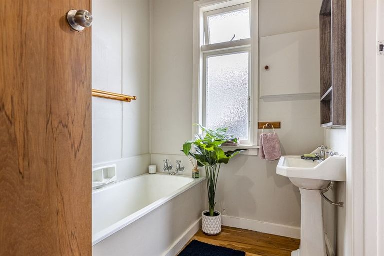 Photo of property in 80 Guy Avenue, Takaro, Palmerston North, 4410