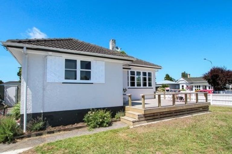 Photo of property in 2 Bains Avenue, Hamilton East, Hamilton, 3216