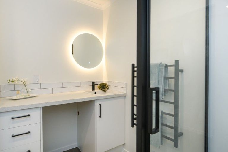 Photo of property in 1c Hereford Street, West End, Palmerston North, 4410