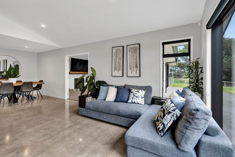 Photo of property in 376 Egmont Road, Hillsborough, New Plymouth, 4372