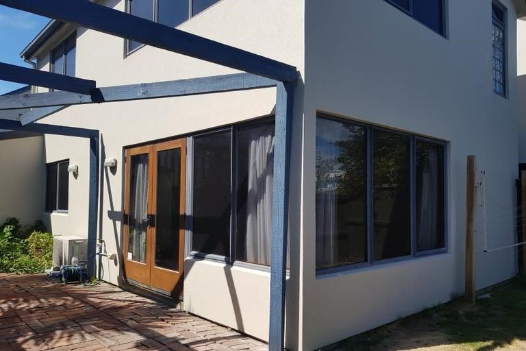 Photo of property in 2/3 Melrose Street, Christchurch Central, Christchurch, 8013