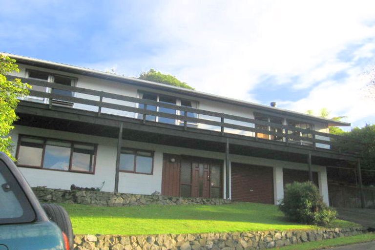 Photo of property in 7 Turriff Crescent, Tawa, Wellington, 5028