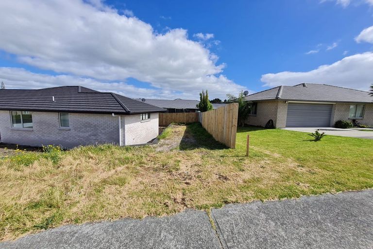 Photo of property in 15 Ocean View Rise, Ruakaka, 0116