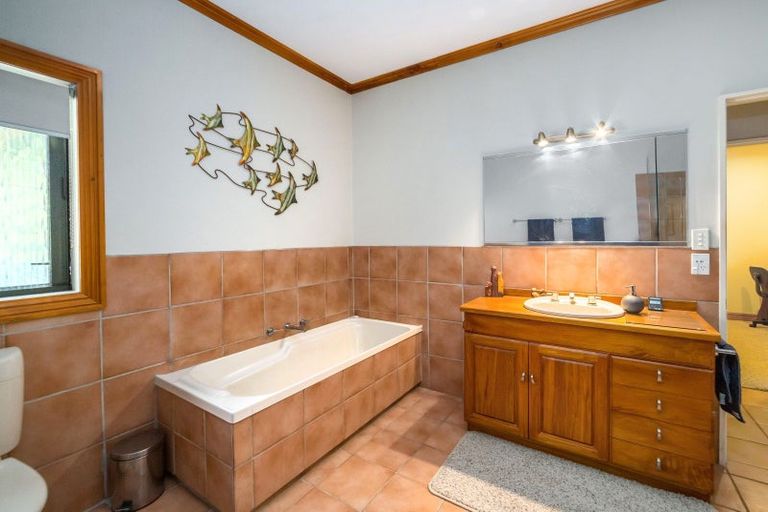 Photo of property in 252 Masterton Stronvar Road, Te Ore Ore, Masterton, 5890