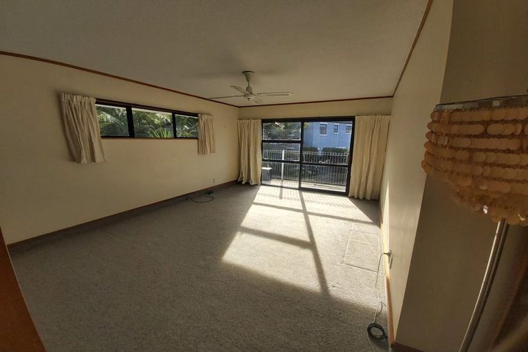 Photo of property in 30 Penning Road, Castor Bay, Auckland, 0620