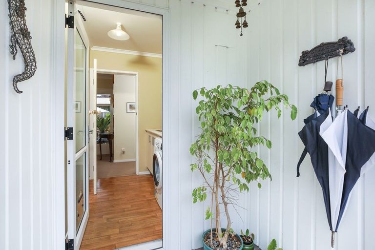 Photo of property in 21 Pulham Crescent, Queenwood, Hamilton, 3210