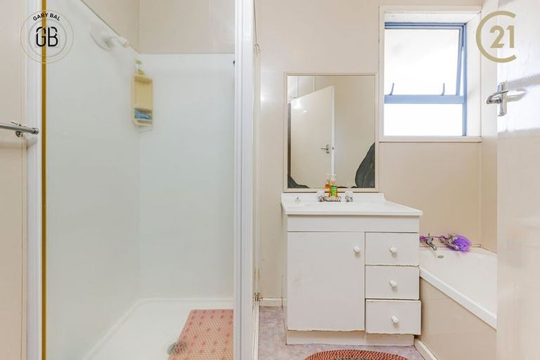 Photo of property in 25 Olive Crescent, Papatoetoe, Auckland, 2025