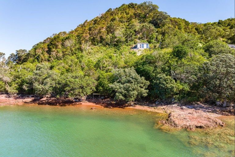 Photo of property in 170 Manganese Point Road, Tamaterau, Whangarei, 0174